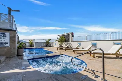 Image de Axis Cairns Central Base by Markets and Waterfront