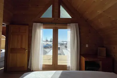 Image de Pirate's Den on the Wharf