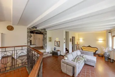 Image de House in the woods