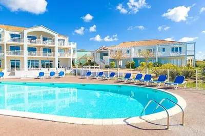 Image de Bel appartement classé 2*, vue parc et piscine.