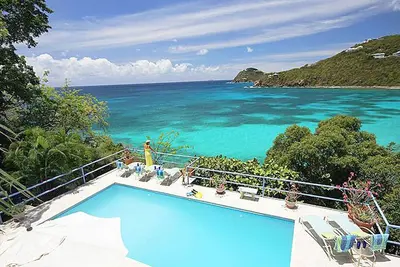 Image de Monte Bay Villa  Oceanfront! Stunning 7 bedroom villa overlooking Rendezvous Bay
