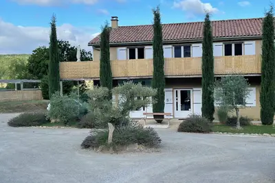 Image de Chalet de 35m2 de capacité d'accueil de 6 personnes, avec vue sur les montagnes.