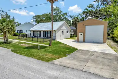 Image de Charming 2-bedroom apartment in lovely DeBary with Ac, WiFi