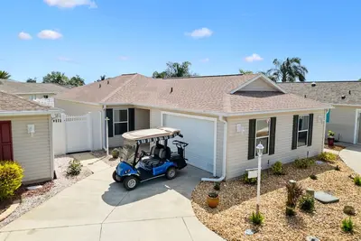 Image de Live the Villages Life – 2br, Golf Cart, Fenced Yard for Furry Friends