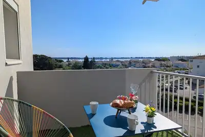 Image de Sol-y-Days Sloop, deux chambres avec vue sur les Salins