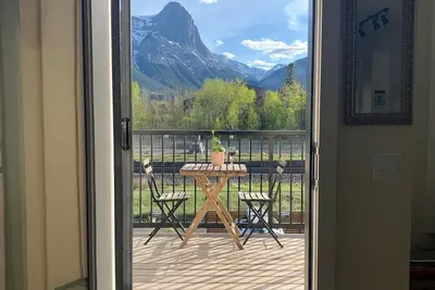 Image de Amazing Views, 10 Min to Downtown Canmore