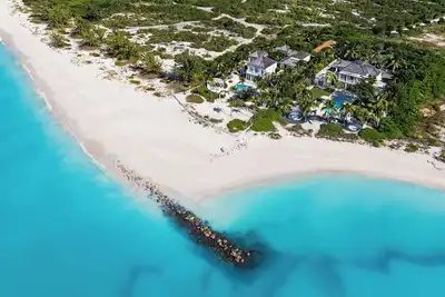 Image de 5 bedroom accommodation in Providenciales