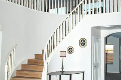 Image de Spacious 5-bedroom house with Ac, WiFi, Resort style pool in lovely Mesa