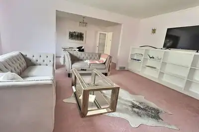 Image de Private Vineyard Escape Featuring 2 Full Homes