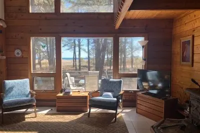 Image de Tranquil Beachfront Retreat: Your Private Oasis