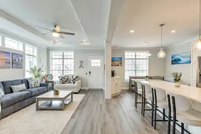 Image de Furnished Screened Porch: Baypoint Resort Home!