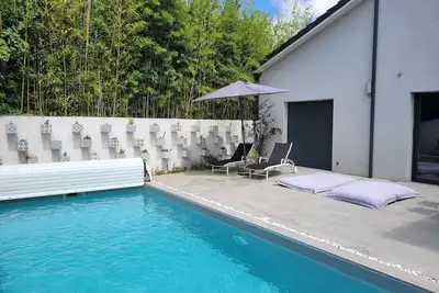 Image de Merignac Agréable maison 10 pers piscine et clim idéale en famille ou entre amis