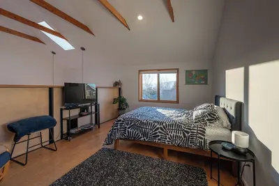 Image de Modern Loft Hideaway in Se Portland