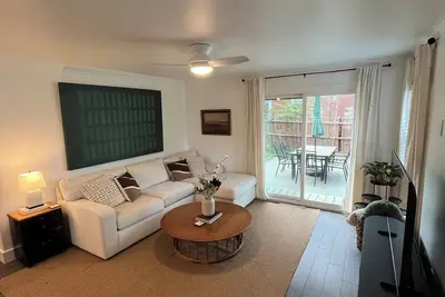 Image de Quiet home with fenced in yard