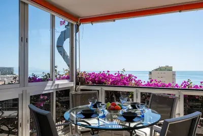 Image de Terrasse parfaite, vue imprenable, excellent emplacement Ref019