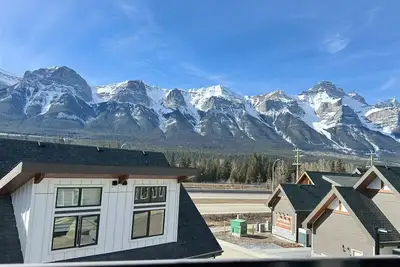Image de Banff Gateway Townhouse, Hot tub and Bbq