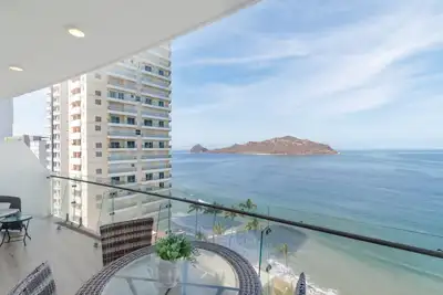 Image de Hermosas vistas en Piso 10 en Camino al Mar