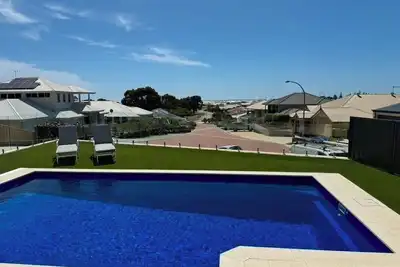 Image de Beautiful Beachside Home\nHave fun with  whole family in this very stylish hom