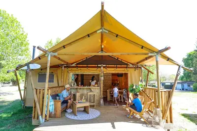 Image de Pavillon de tente au Bedafse Bergen