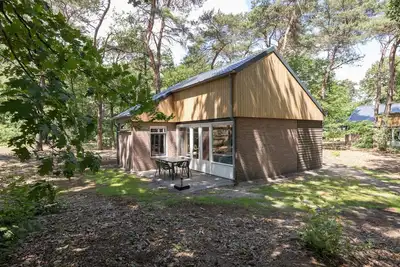 Image de Bungalow à De Peel près de la forêt