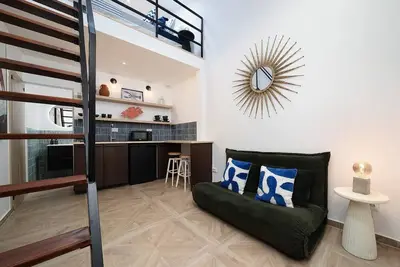 Image de This tiny house is a 1 bedroom(s), 1 bathrooms, located in Portimão, Faro.