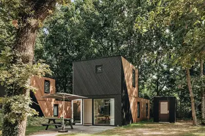 Image de Villa individuelle dans un environnement verdoyant