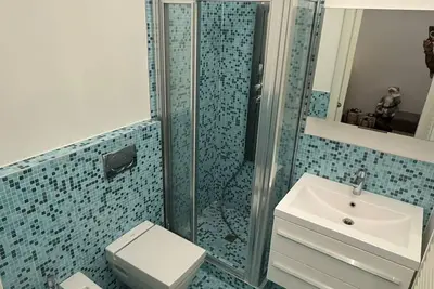 Image de 085luxuryApartments: a stone's throw from the sea!