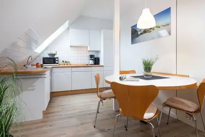 Image de 2-room apartment (up to 4 pers. ) \"Seeigel\" - Holiday home Pamir