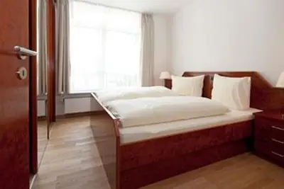 Image de KaiserstraĂźe 11 (Aof) - 2-room apartment (up to 4 persons) No. 04