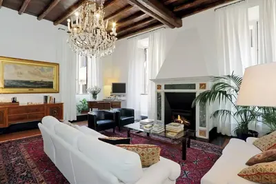 Image de Traditional Roman 5-Bedroom with Stunning Views, Just Steps from Spanish Steps