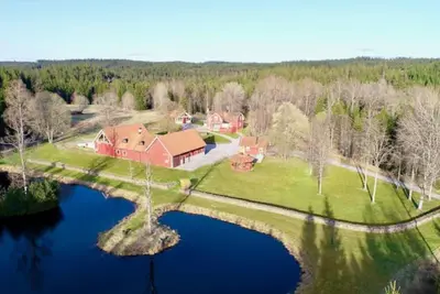 Image de Kopperhemmet Gård - Swedish vacation home with nature experience in Gällstad