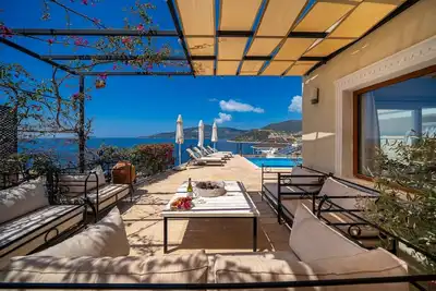 Image de Exceptional 3 Bedroom Villa, Spectacular Sea Views, 10 Min Walk to the Old Town