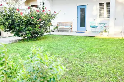 Image de 2-bedroom garden house in Civitavecchia with Ac, WiFi. Close to everything! !