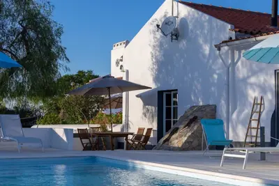 Image de Spacious 7-bedroom extra large villa in its own 2. . 5 garden Venda Do Duque WiFi