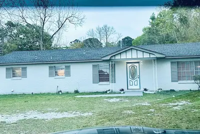 Image de 3-bedroom house 5 min from I 10, with Wi-Fiand plenty more in beautiful Mobile