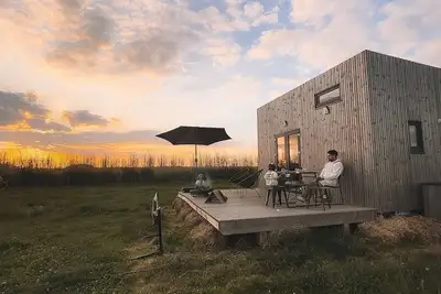 Image de Tiny house au coeur des champs, à 1h de Paris. Expérience insolite garantie!