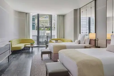 Image de City Escape w/ Rooftop Pool, Onsite Spa, Cabanas & Tropical Vibes