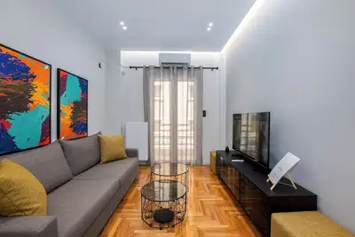 Image de Stylish 2br flat near hospital & Panormou metro station