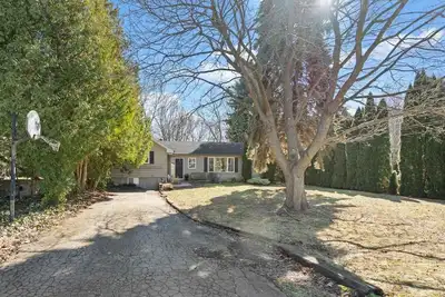 Image de Vintage Wine Time in the heart of wine country!