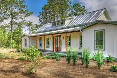 Image de Golf or Gallop! Pinehurst-Southern Pines area, near dining and shops!