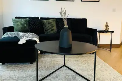 Image de Stylish Maidstone Apt – Private Parking Included