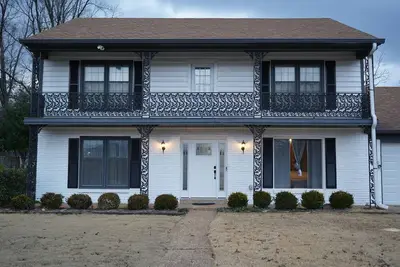 Image de 6-Bedroom Vacation Home near Memphis Airport, - close to everything