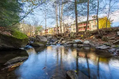 Image de Beautiful 2 Bedroom in the Berkshires at Oak N Spruce Resort