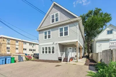 Image de Newly Renovated 5bd 4ba Home near Downtown