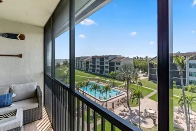 Image de Loggerhead Cay 584 Beachside Condo with Partial Gulf and Pool Views!