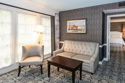 Image de Historic Architecture In and Out, Memorable Stay