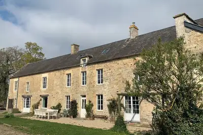 Image de Gîte de groupe d'exception pour familles, amis, professionnels 24 pers.