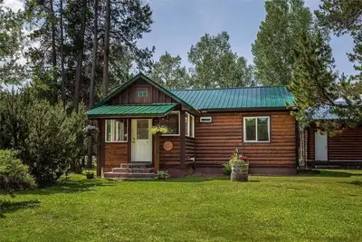 Glacier Trails Highline Cabin