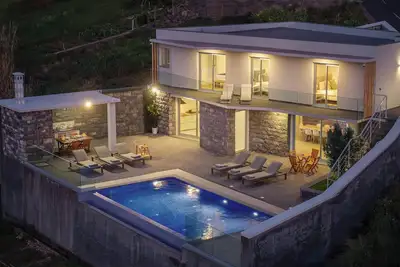 Image de Avec piscine et vue sur la mer - Vila da Ribeira da Vaca