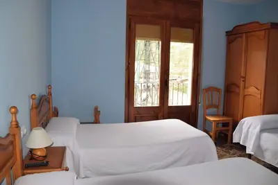 Image de Chambre 'Triple Con Balcón' avec Balcon et Wi-Fi